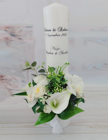 Lumanari de nunta cu cale albe