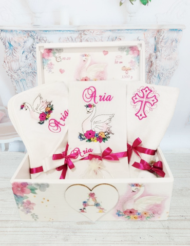 Trusou botez brodat cu lebada