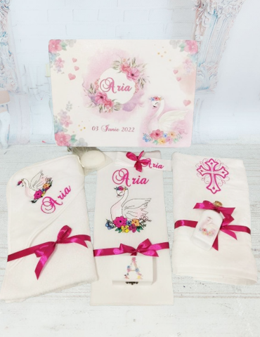 Trusou botez brodat cu lebada