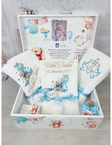 Trusou brodat de botez...