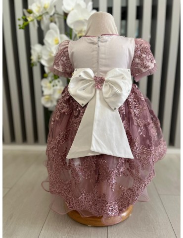 Rochie de botez pentru...