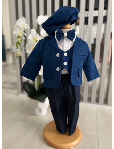 Costum de botez pentru...
