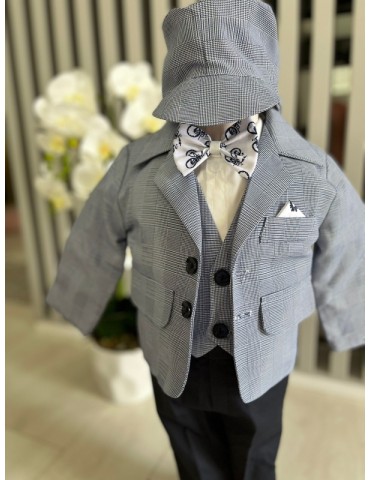 Costum de botez pentru...