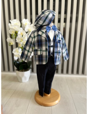 Costum de botez pentru...