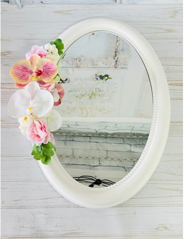 Oglinda miresei din lemn...