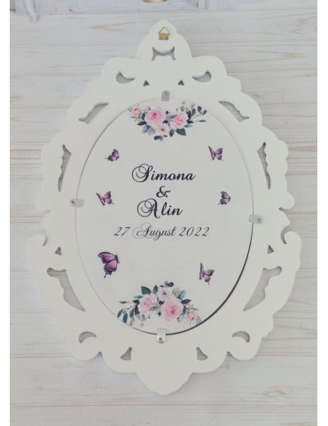 Oglinda miresei din lemn...