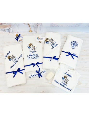 Trusou brodat pentru botez...